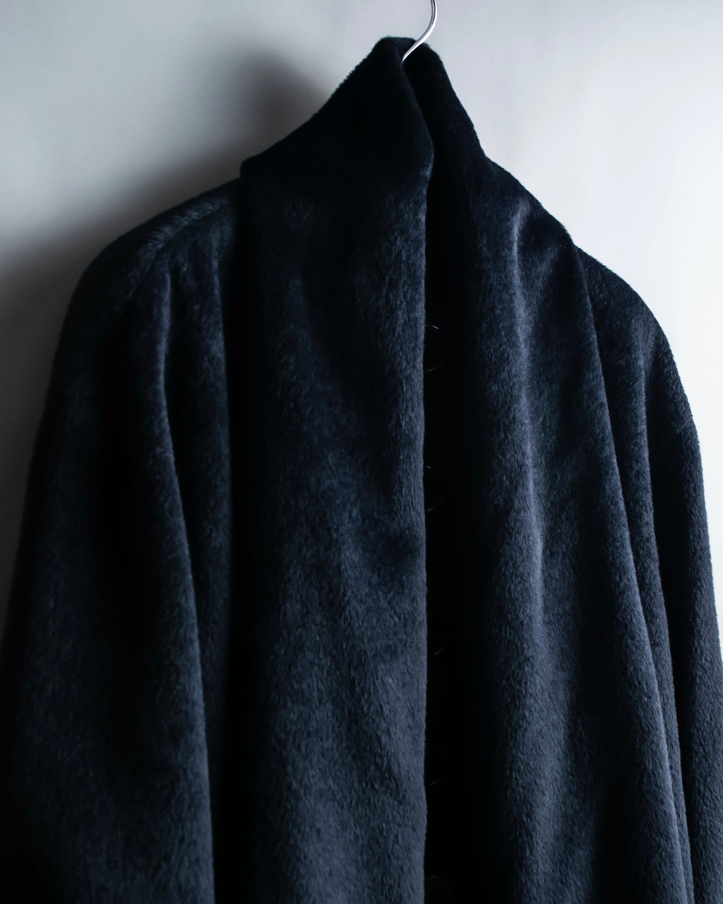 "DIOR" Cape docking fluffy mid length coat