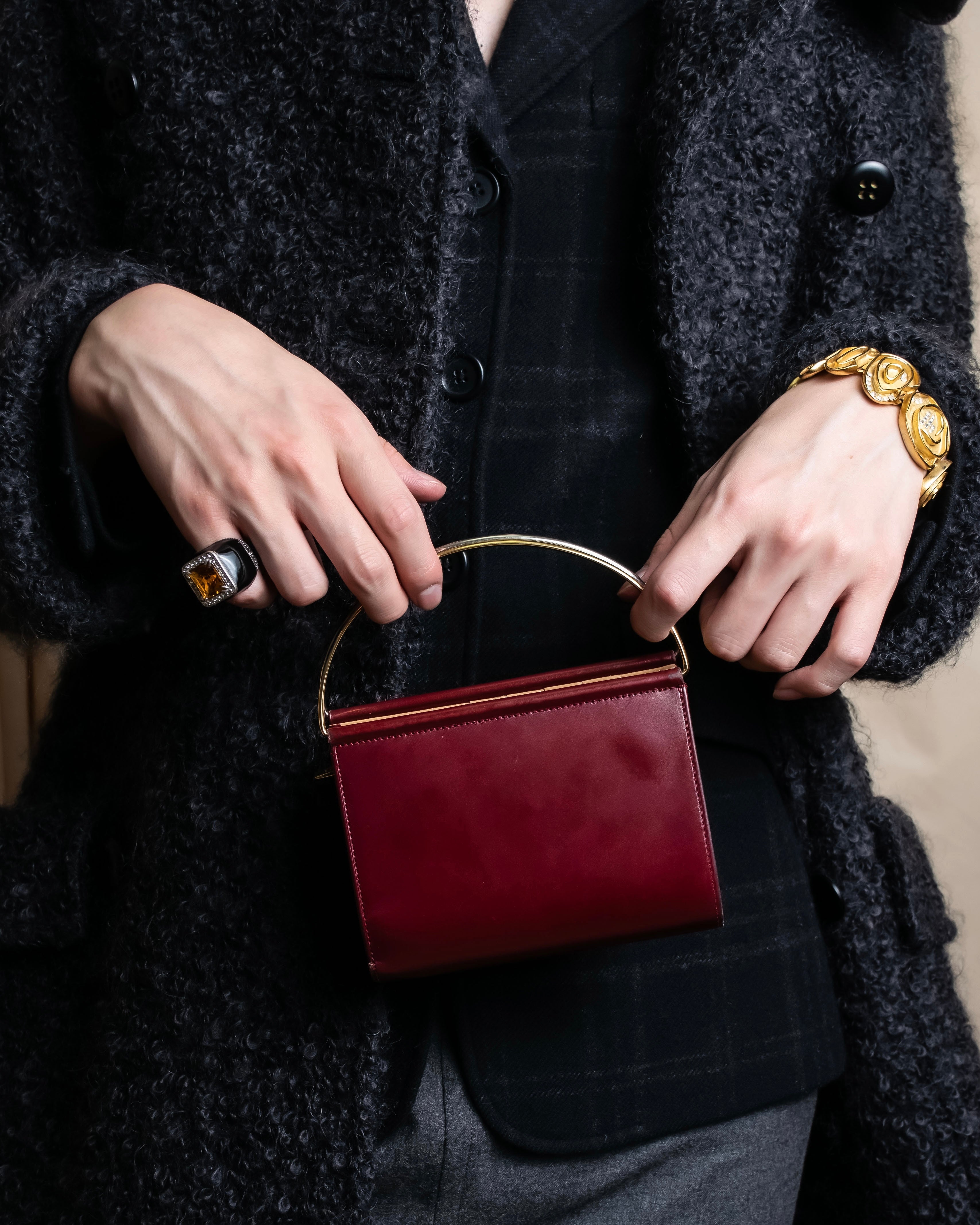 "Cartier" Curved handle design leather wallet bag