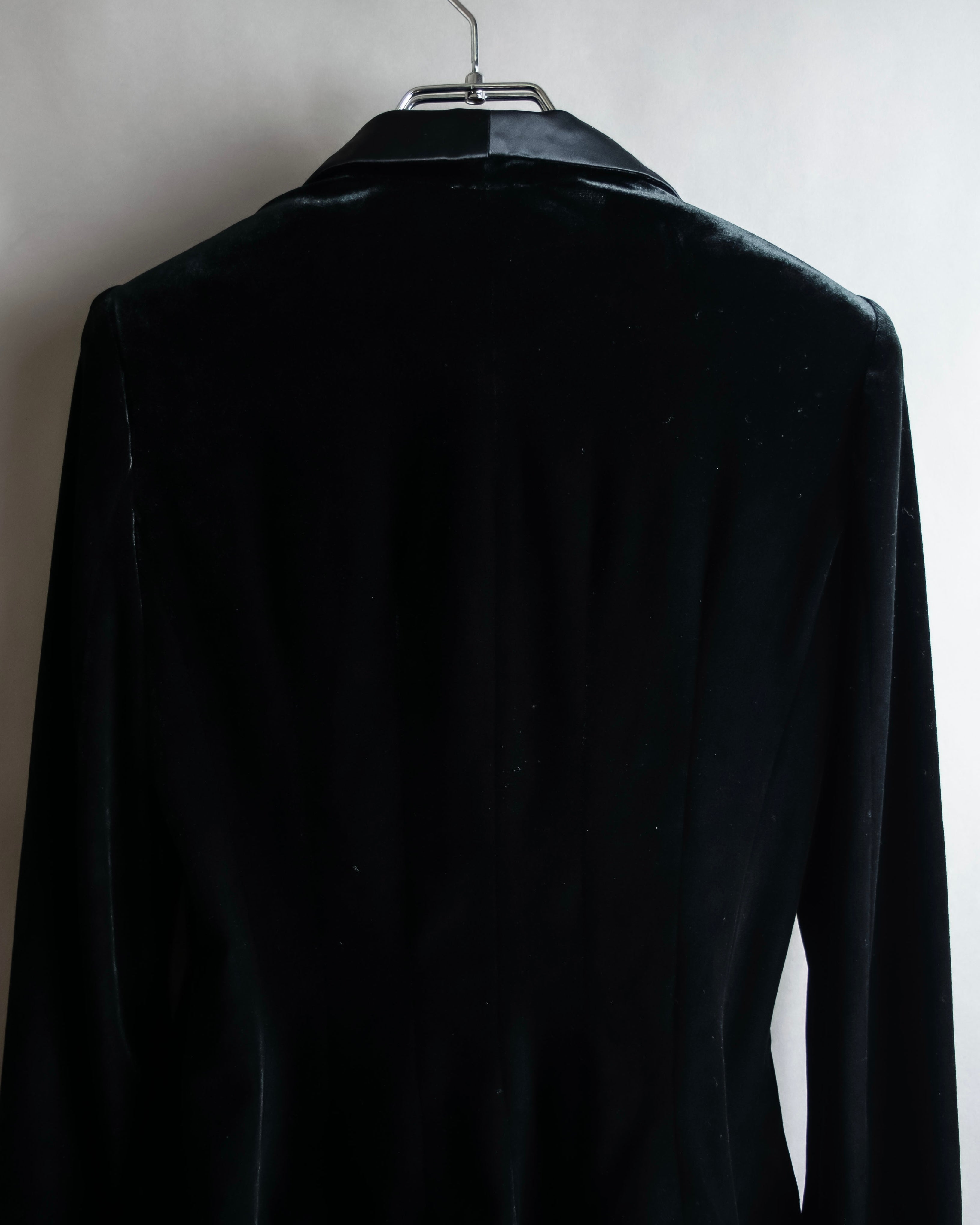 "ARMANI COLLEZIONI" Satin switched design velvet jacket