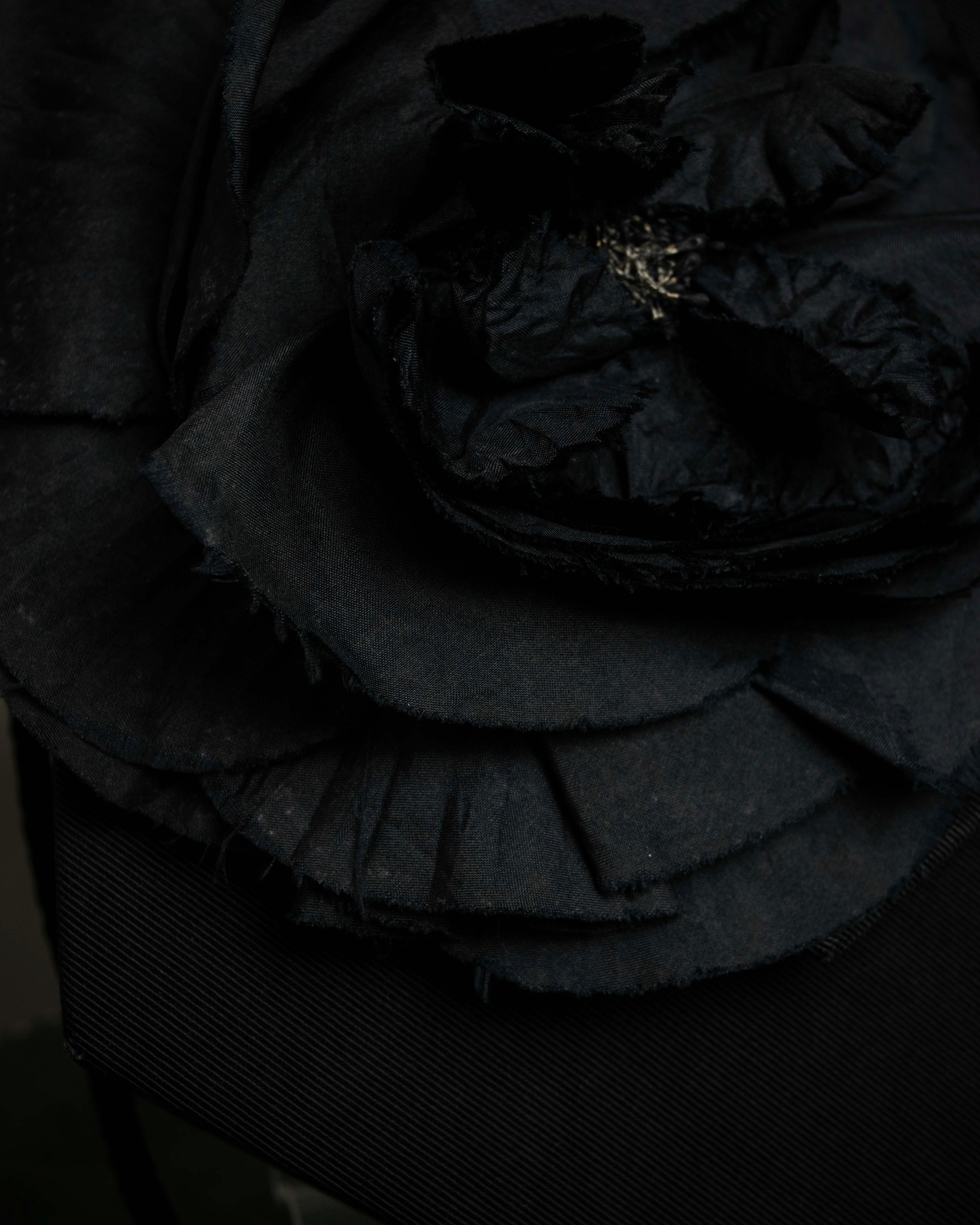 "Christian Dior Boutique Paris" Large flower motif design rope shoulder bag