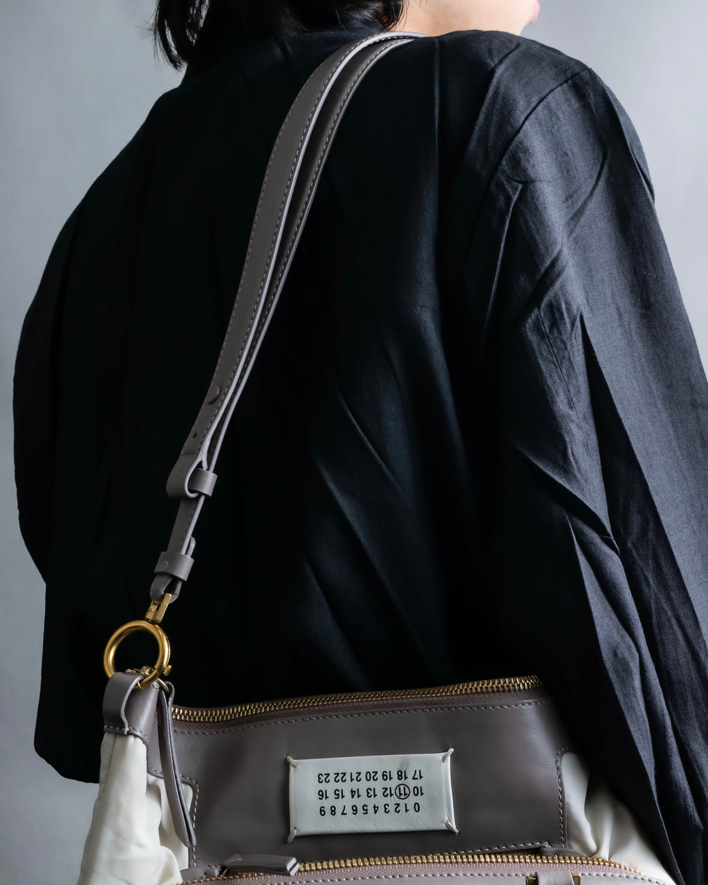 "MAISON MARGIELA" 5AC medium 2way handbag