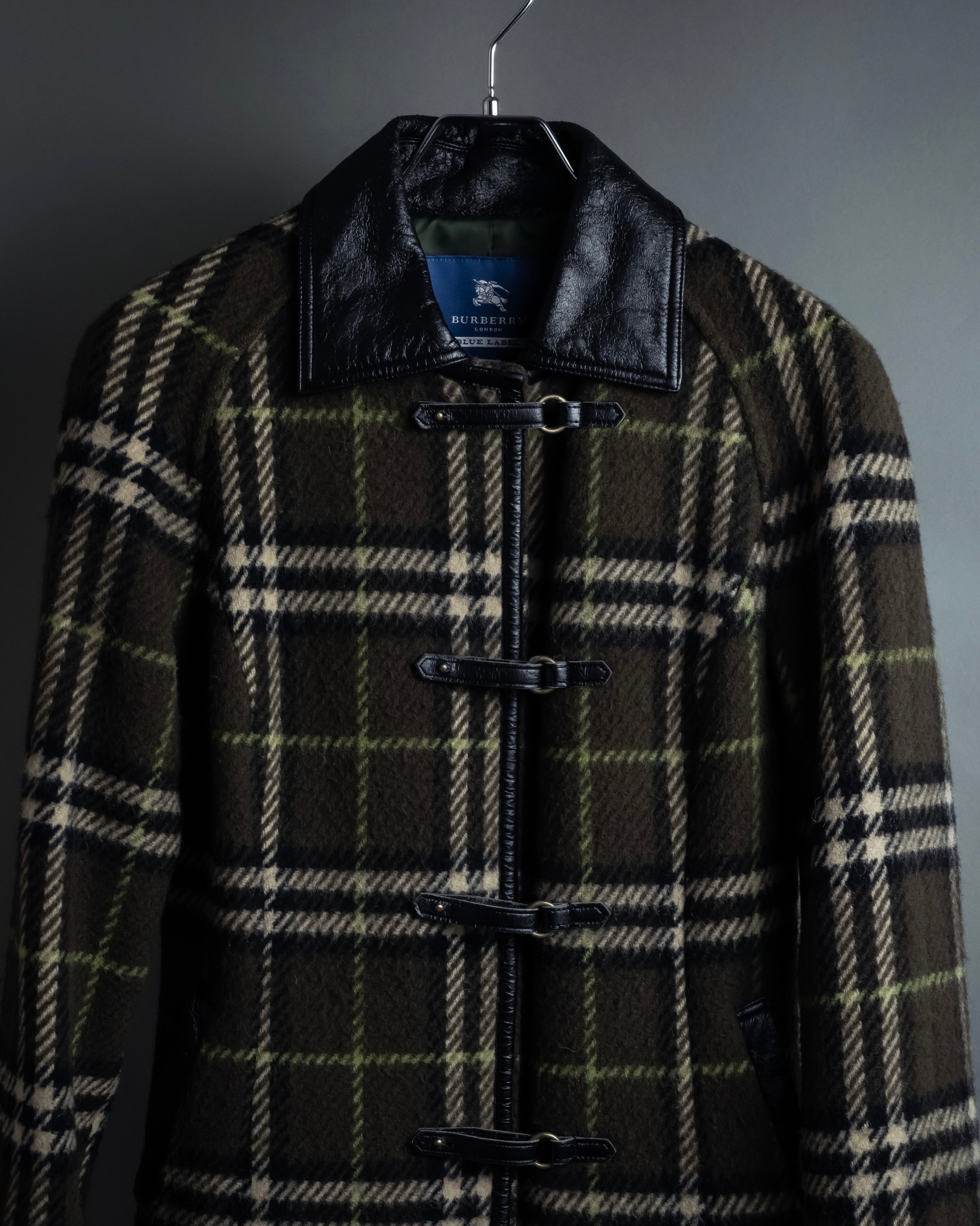 "BURBERRY" Leather switching design check tweed coat