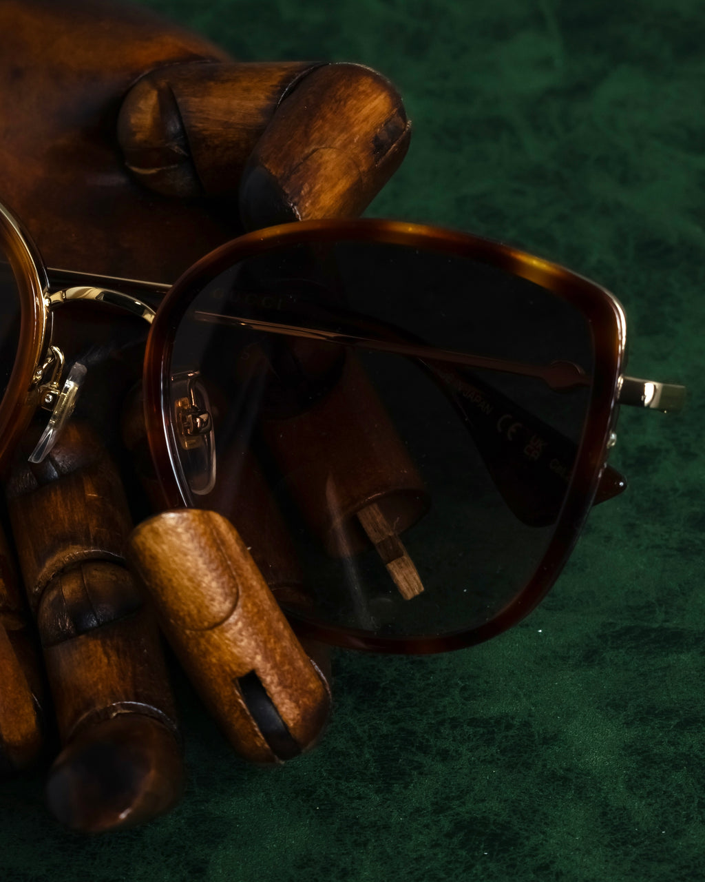 "GUCCI" Square butterfly over-frame sunglasses