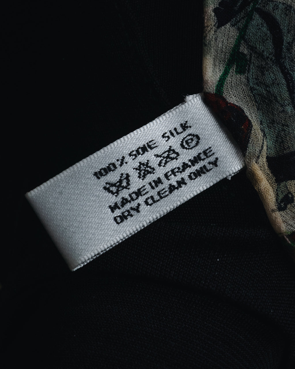 –SPECIAL– "Christian Dior"
00’s historic collage-print silk chiffon large stole