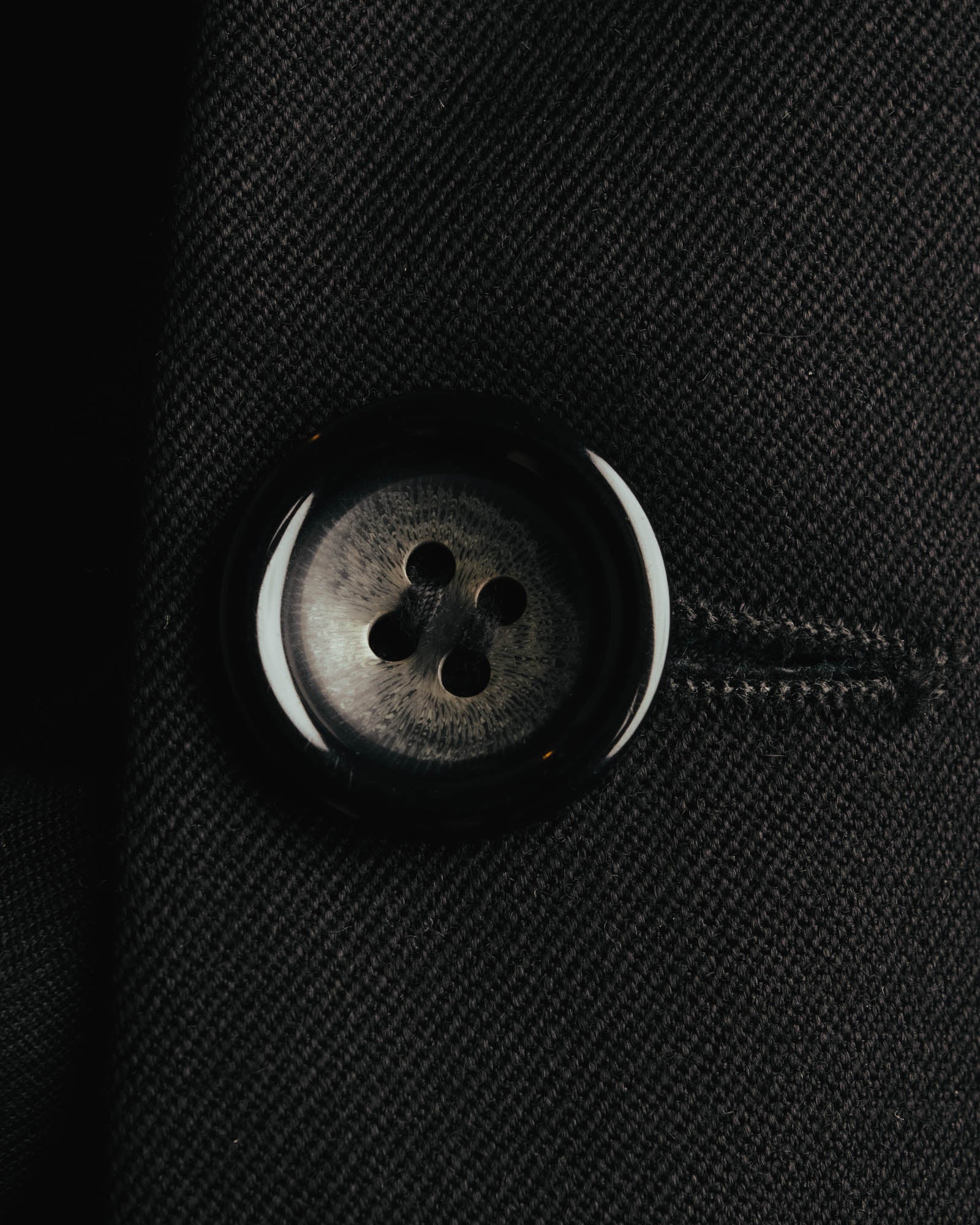 "GR 816" 90's Minimal black tailored blazer