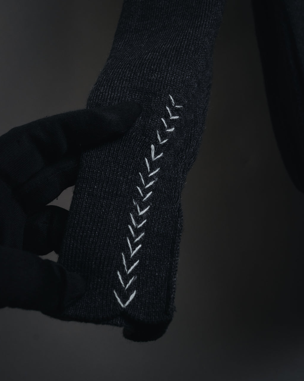 "Maison Margiela" 15AW deconstructed hand-stitched crewneck knit