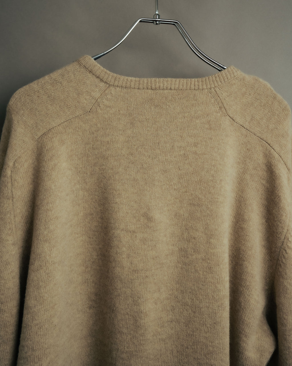 -MOOD Vintage Collections-
80’s-90’s V-neck lambswool knit