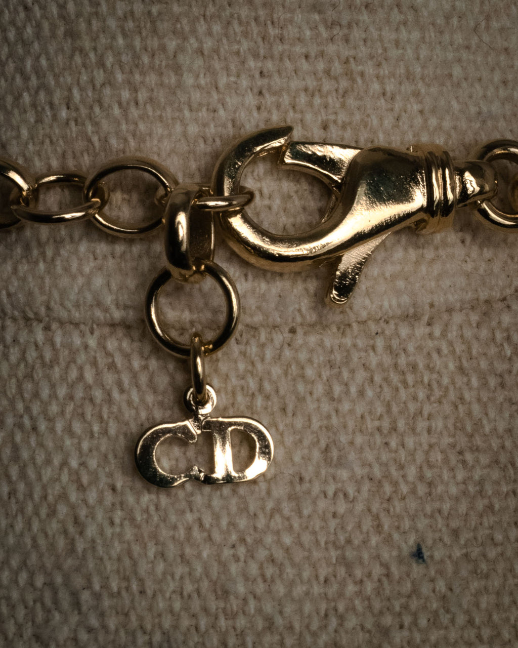 “Christian Dior” 90’s Crystal knot rope necklace