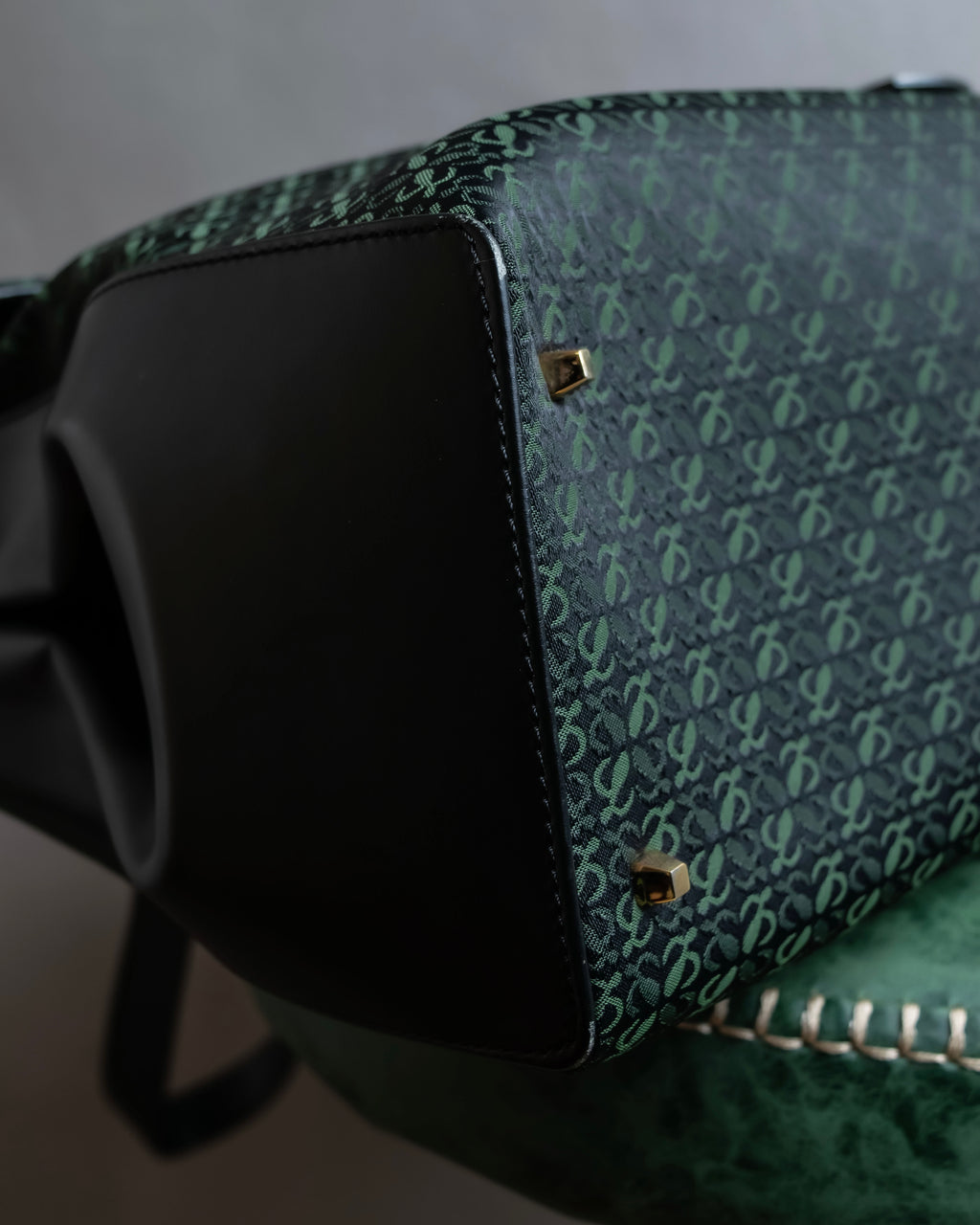 "LOEWE" Anagram pattern combination leather shoulder bag