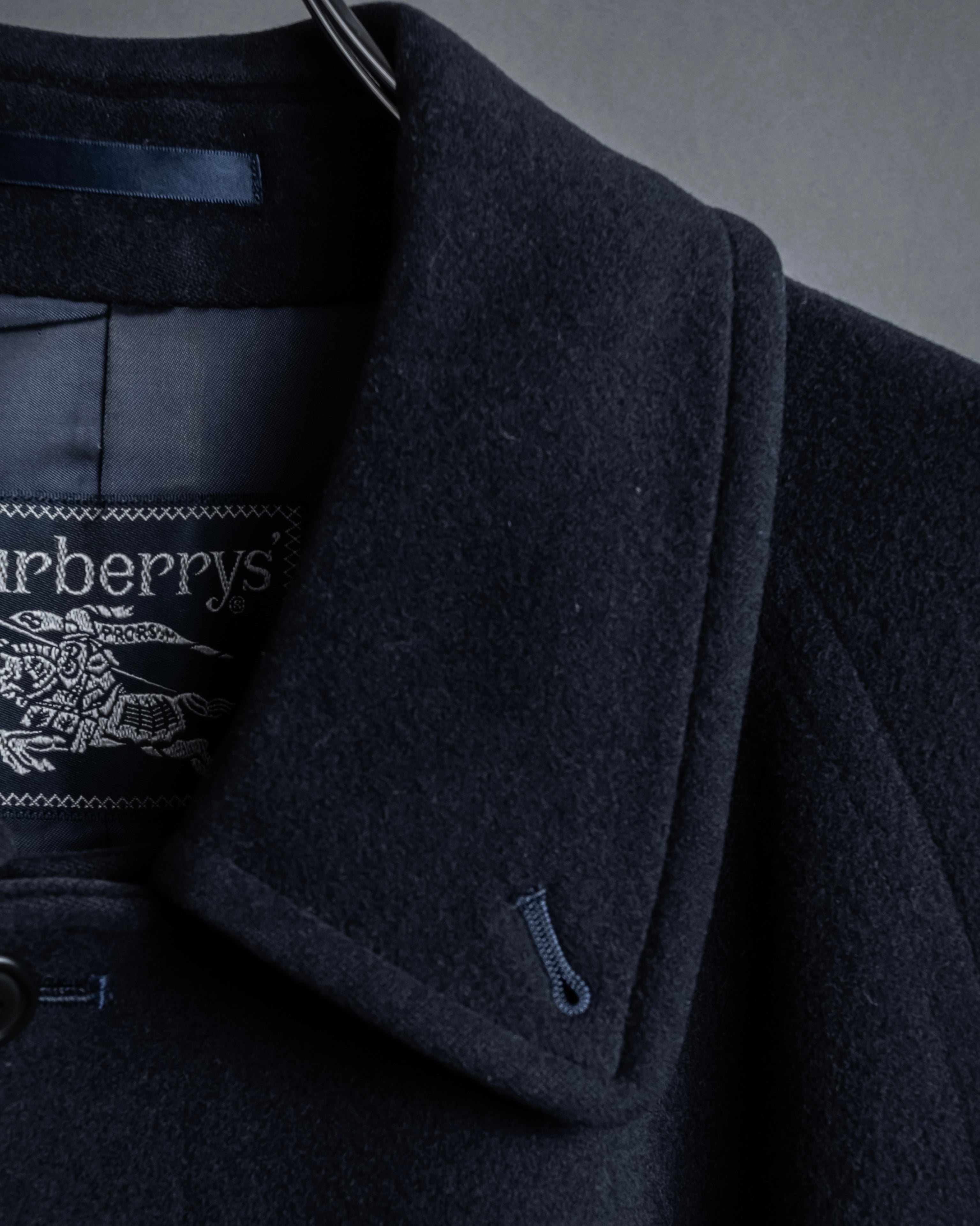 "BURBERRYS" High density wool stand collar coat