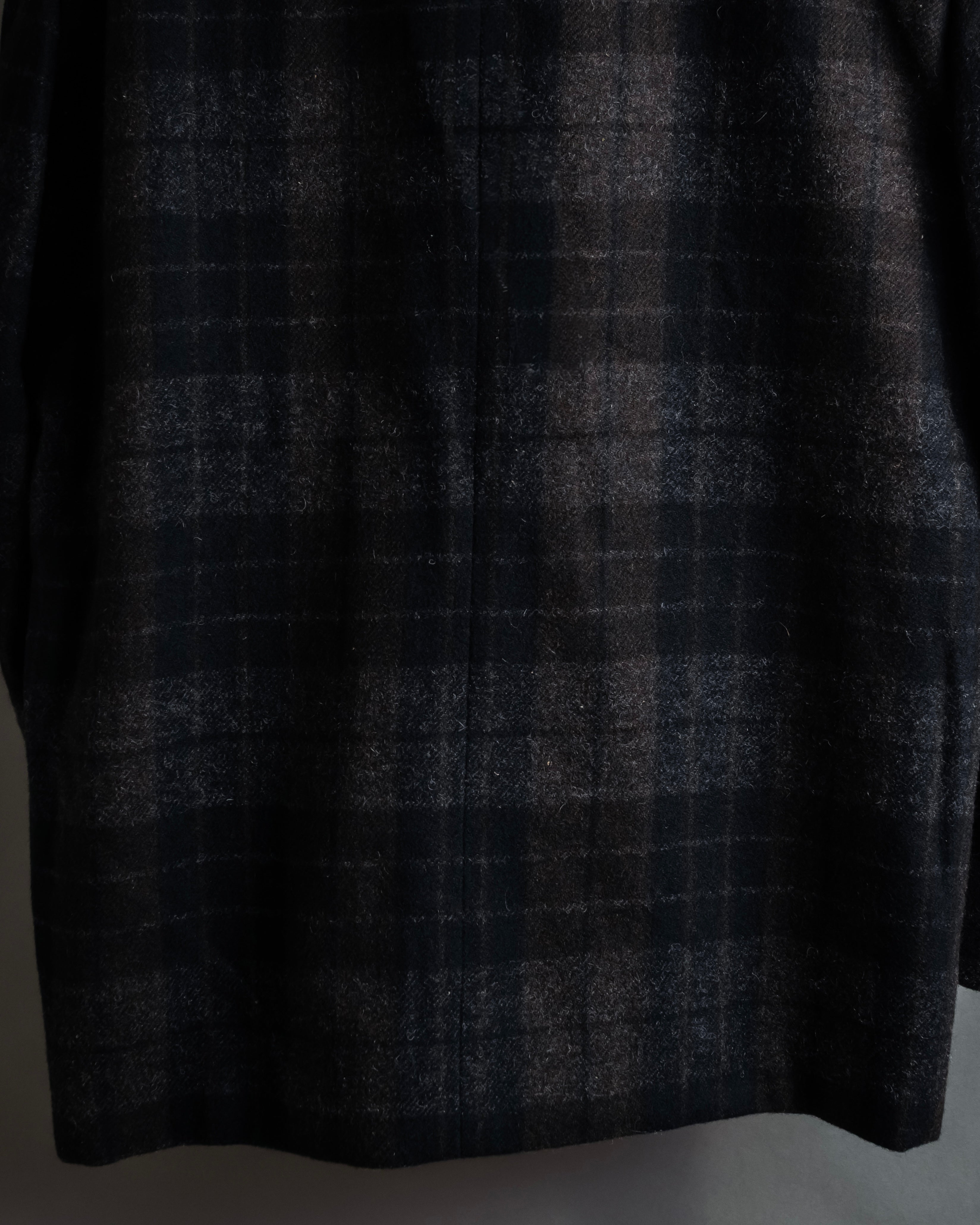 “COMME des GARÇONS HOMME”
88AW Boxy plaid tailored jacket