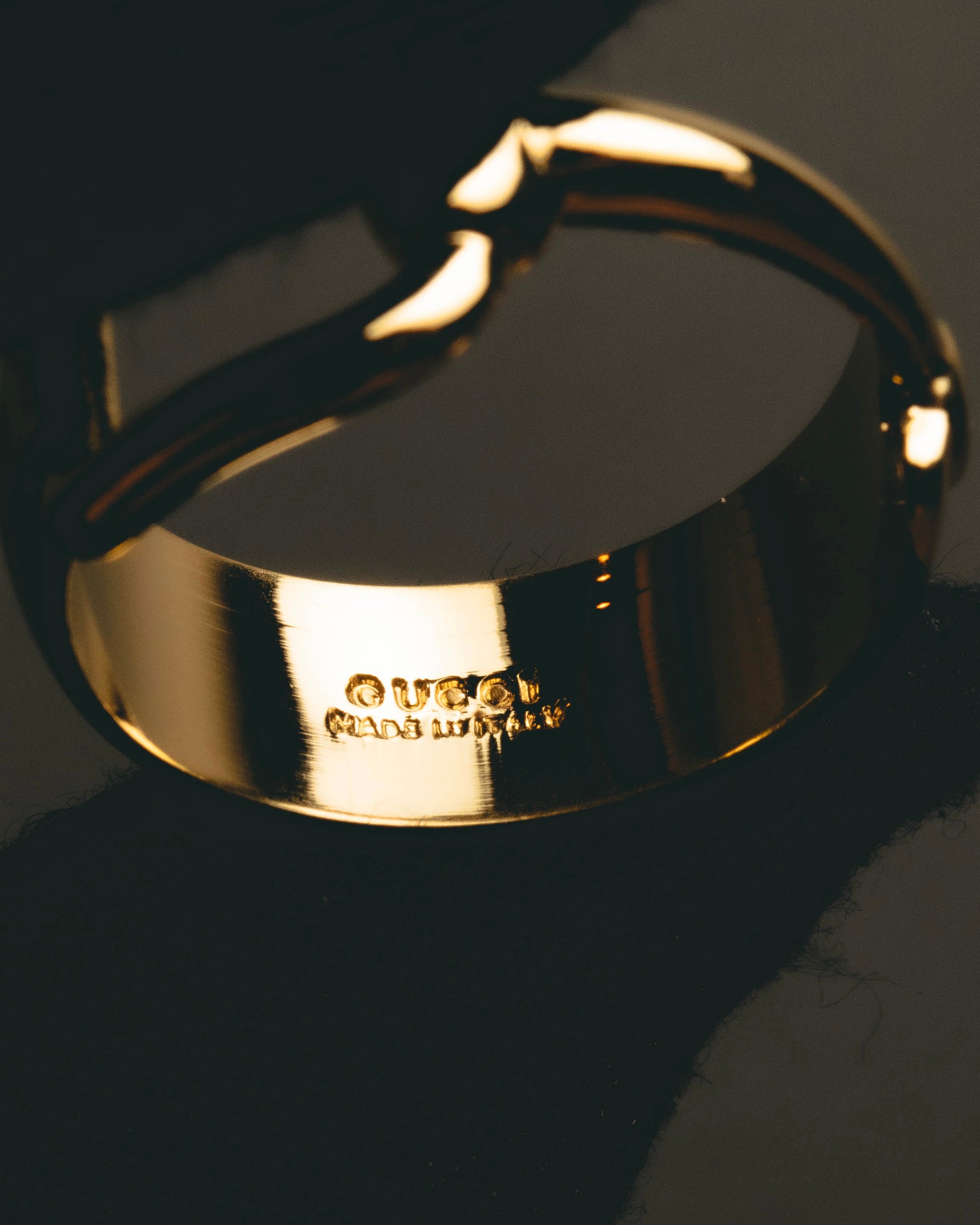 "GUCCI" 80's-00's Iconic horsebit scarf ring