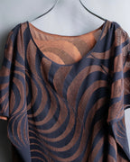 "PLEATS PLEASE ISSEY MIYAKE"
 Marble print dolman sleeve tops