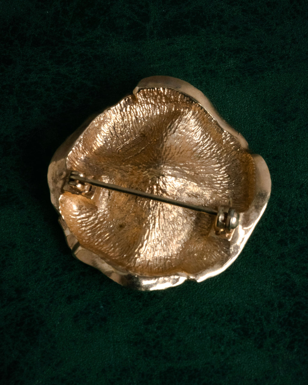 “Christian Dior” 70’s-80’s Pearl flower brooch