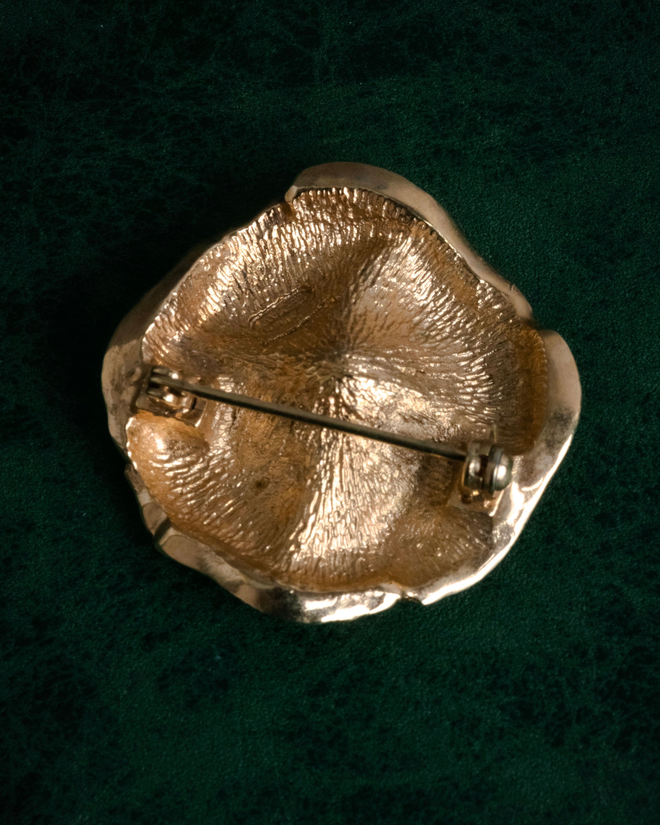 “Christian Dior” 70’s-80’s Pearl flower brooch