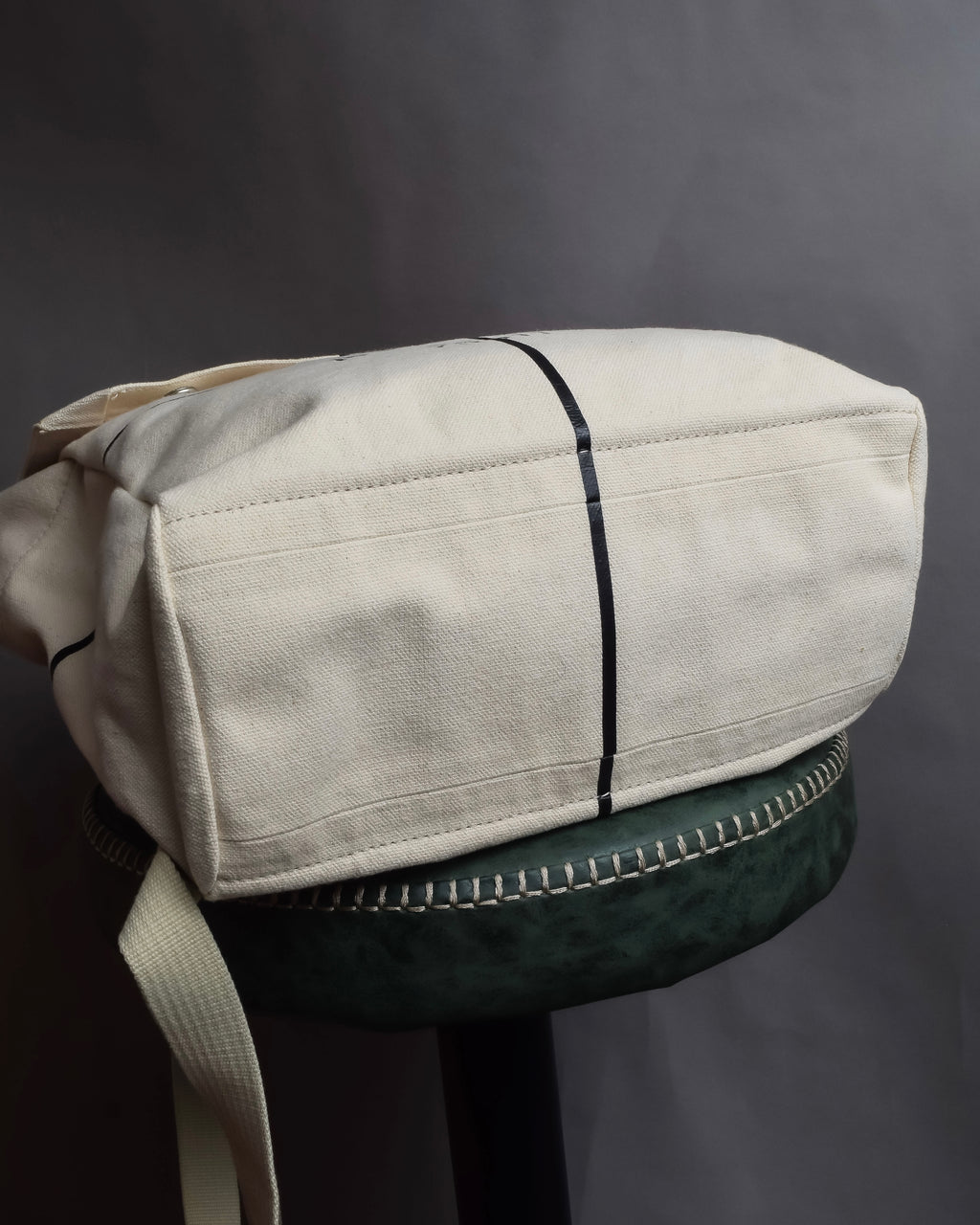 "MAISON MARGIELA" Atelier 75011 design canvas large bag