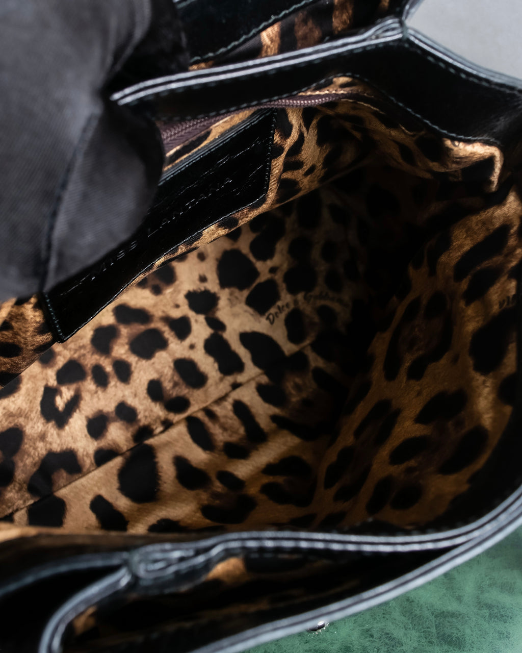 "DOLCE &amp; GABBANA" Gold chain two-way leather bag