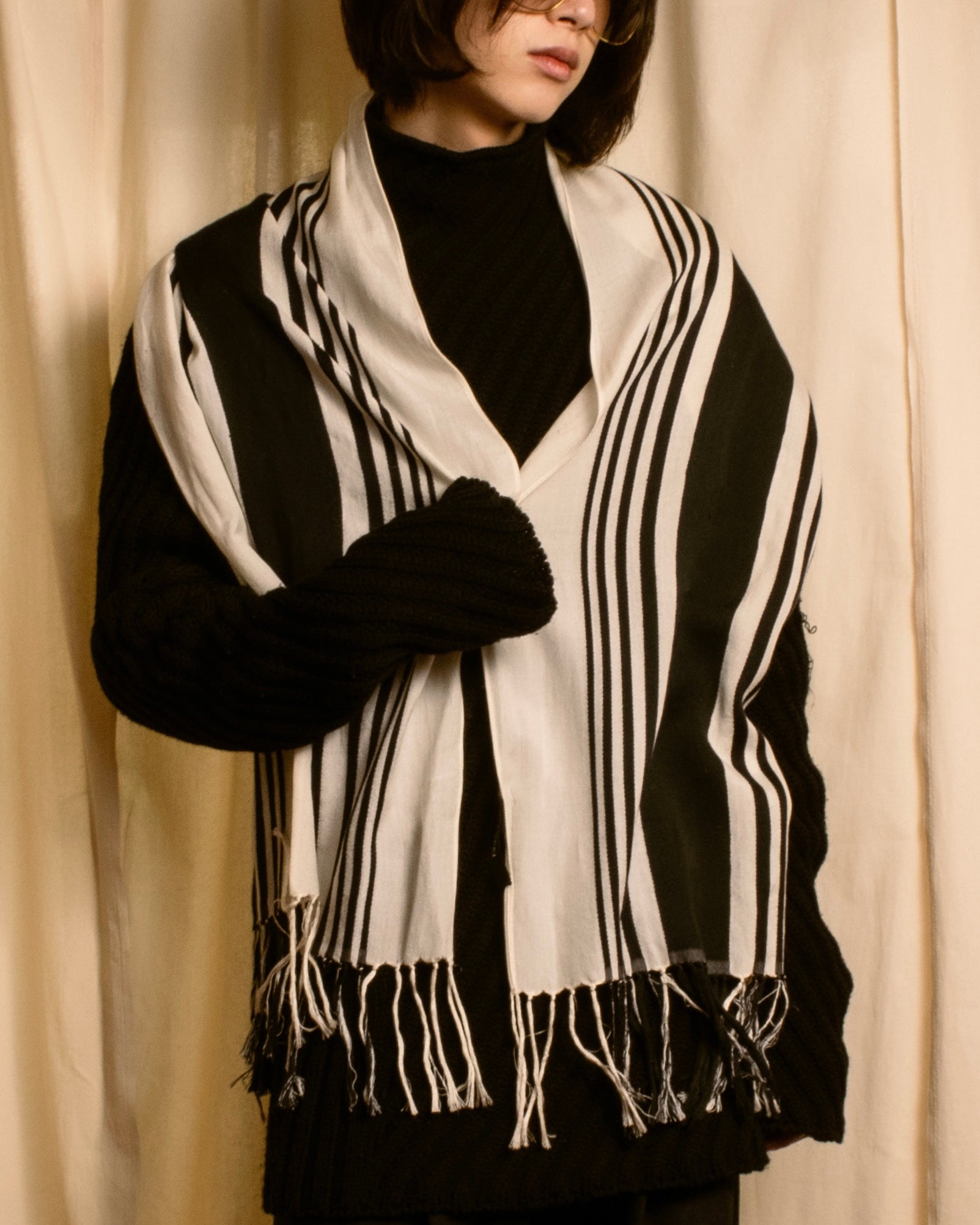 "GUCCI" 90's-00's Line fringe design two-tone long stole