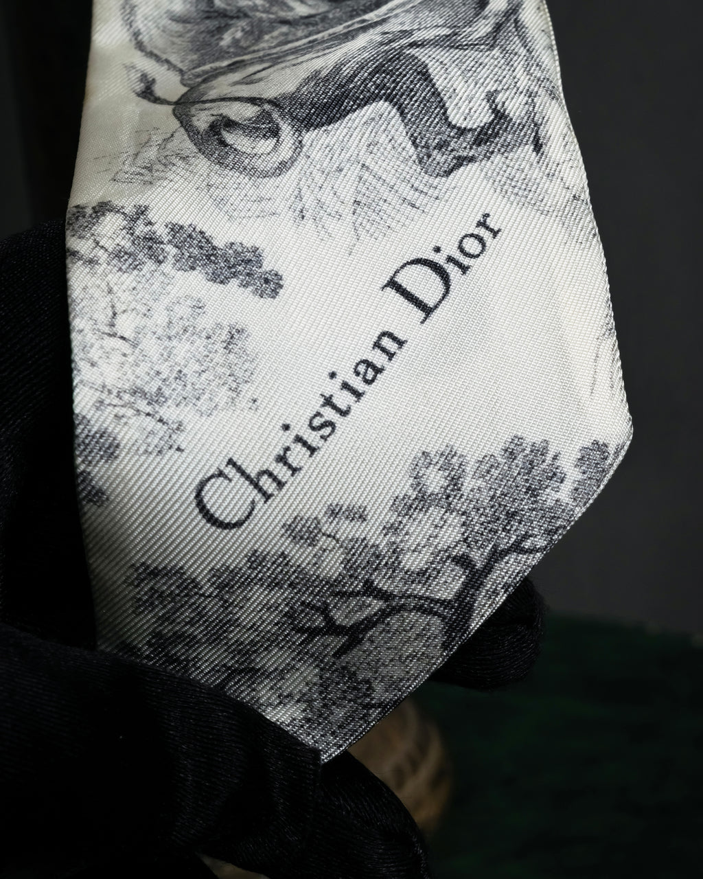 -MOOD Christmas Collection-
"Dior" Maria Grazia Chiuri Toile de Jouy motif silk scarf