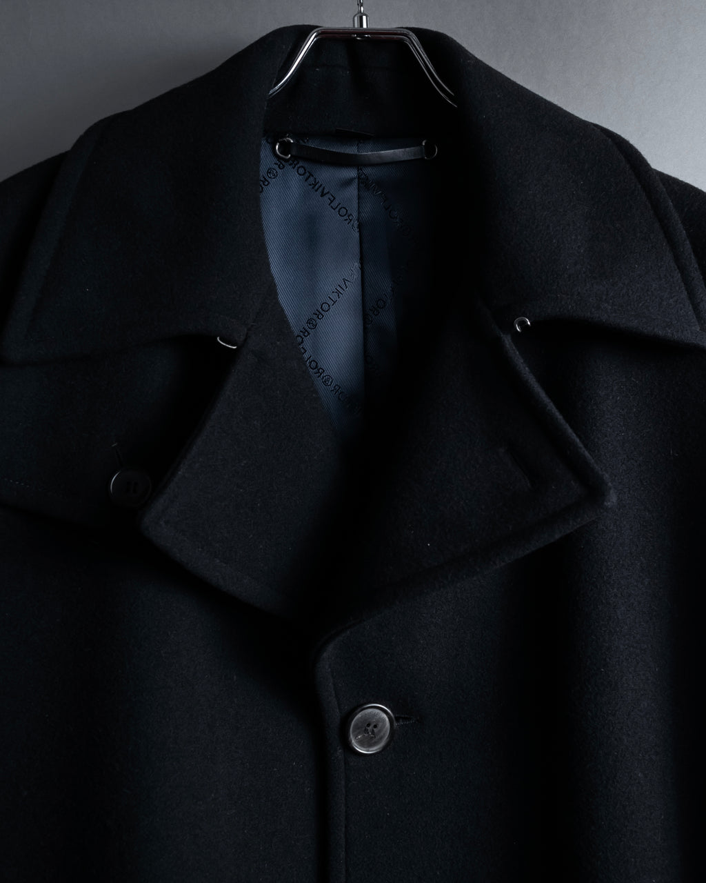"VIKTOR&ROLF" Sculptural lapel melton coat