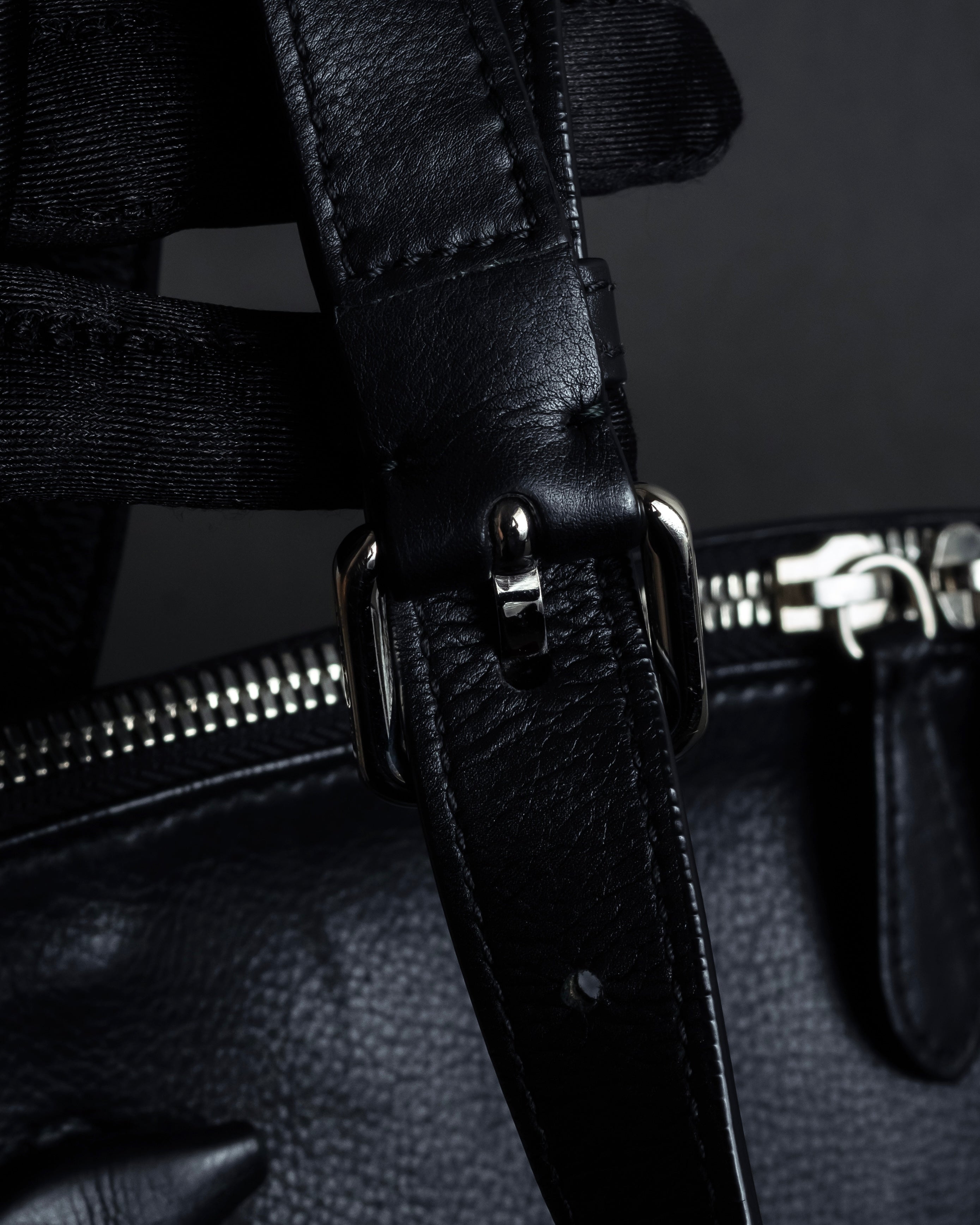 "JIL SANDER" Hill model gently curved leather shoulder bag