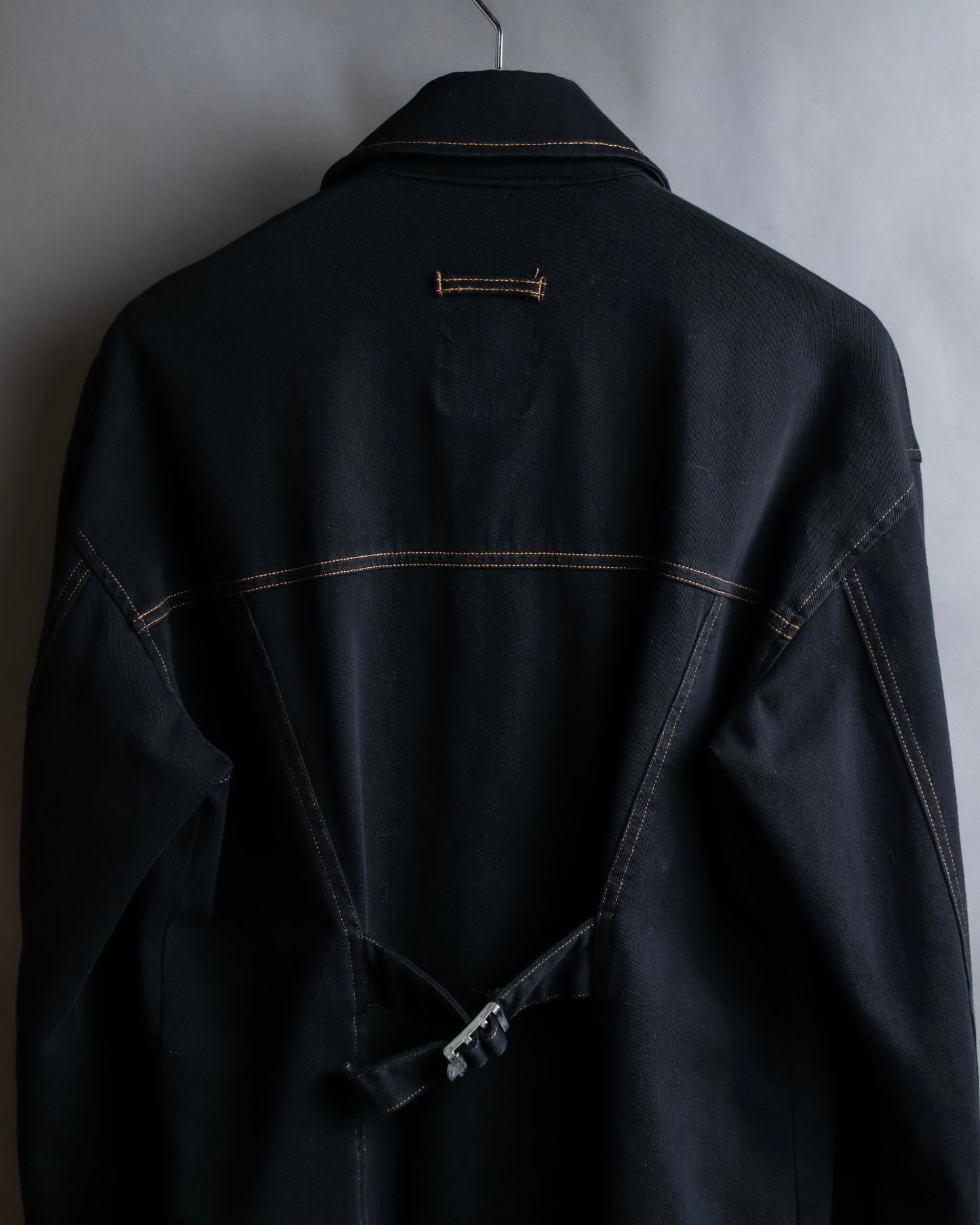 "JEAN PAUL GAULTIER JEANS"
Military detail stitching denim coat