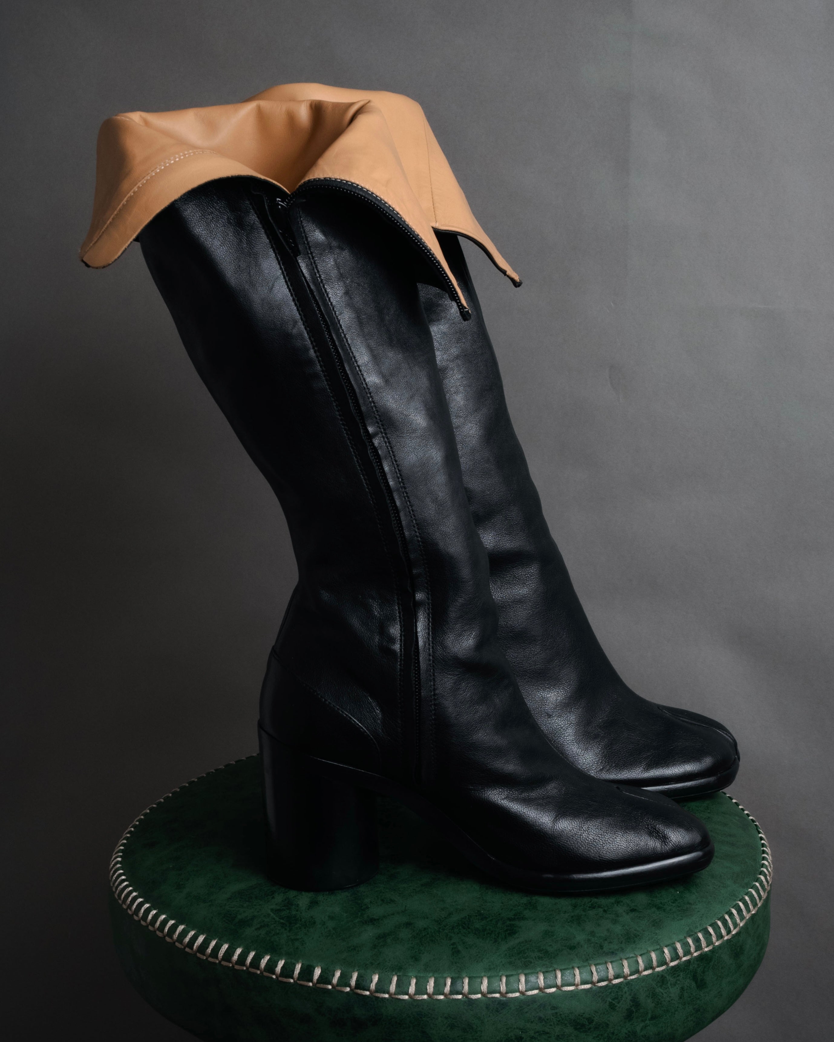 –SPECIAL– “Maison Margiela” 2020’s Tabi knee high boots