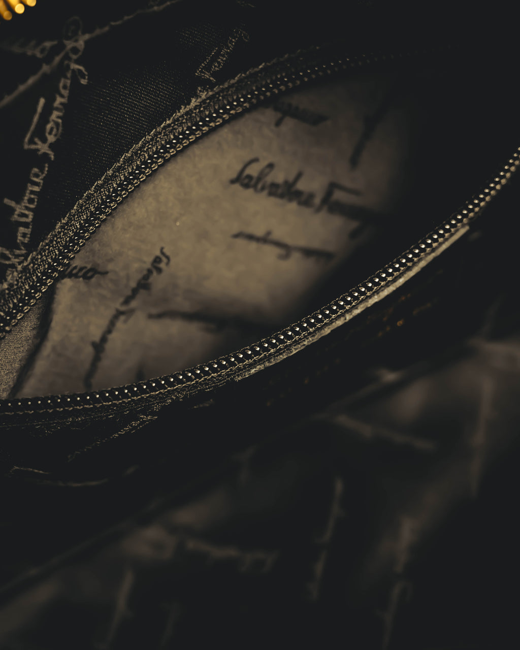 “Salvatore Ferragamo” 90’s-00’s Gancini-detail textured canvas shoulder bag