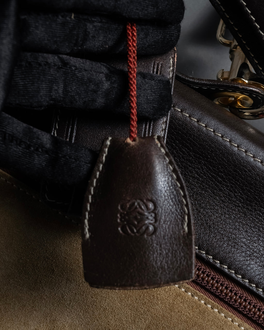 "LOEWE" 80's-90's Logo engraved suede leather combination business bag