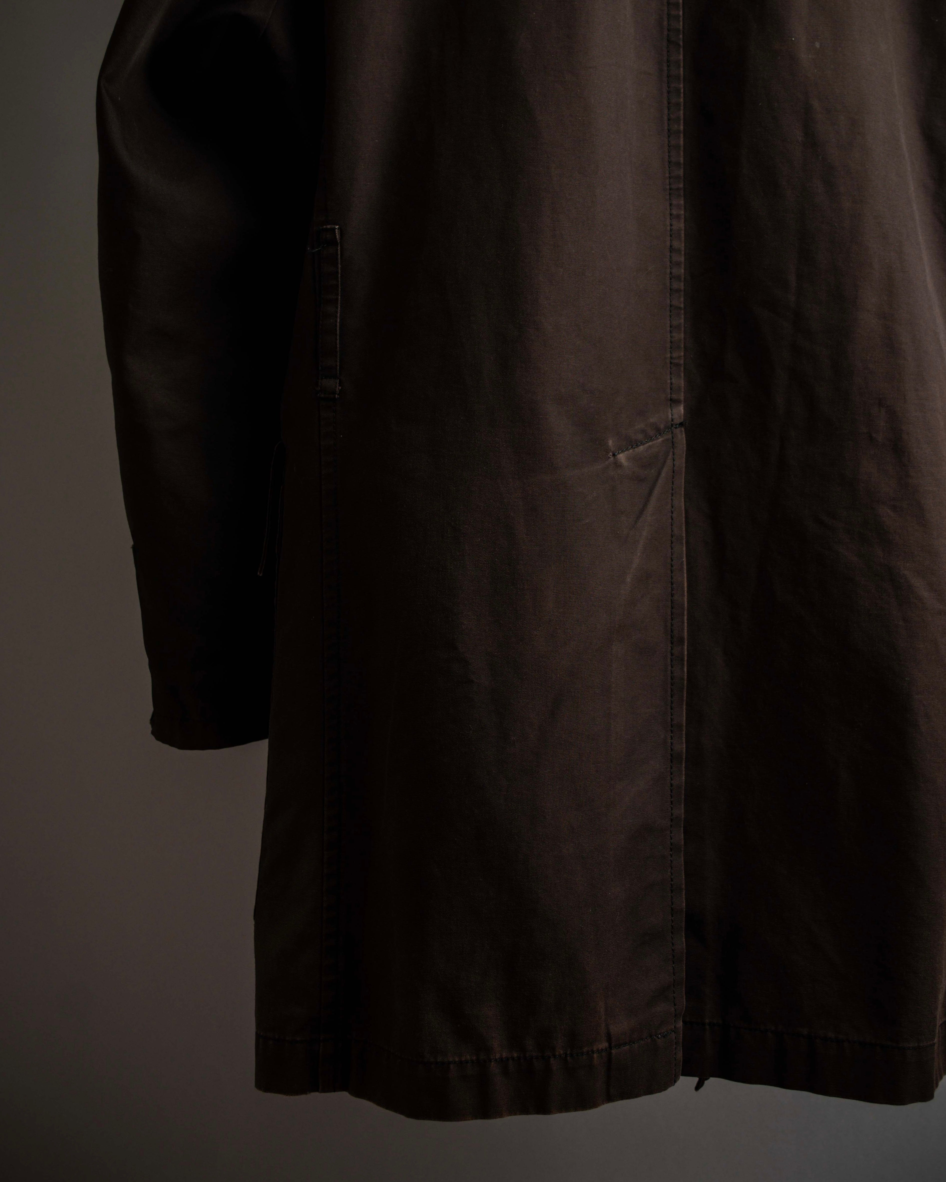 "BURBERRY" Subdued tone military detail mid-length trench coat