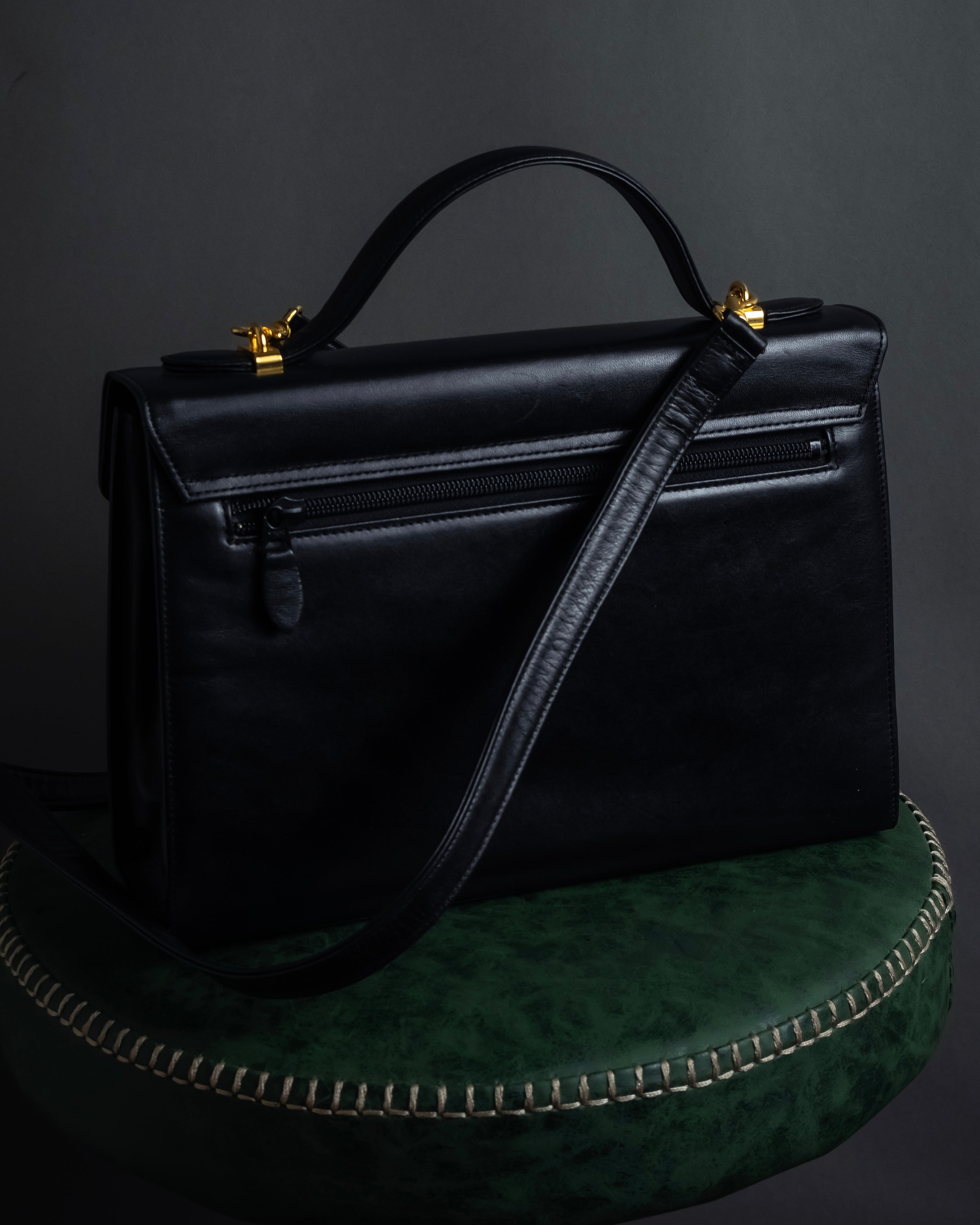 "JUNKO KOSHINO" Geometric motif design 2-way leather shoulder bag