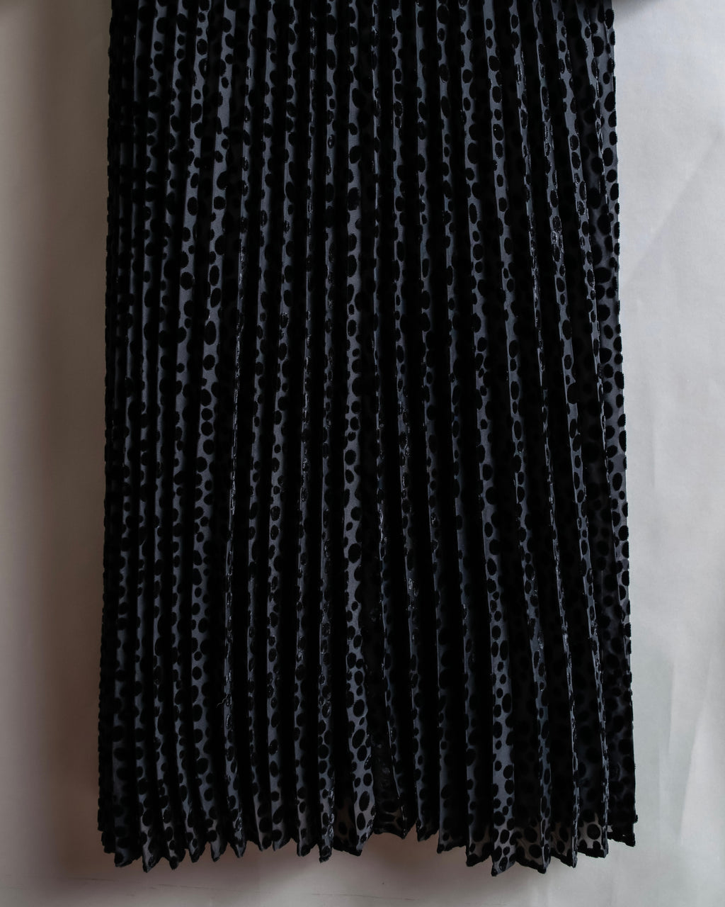 "EMPORIO ARMANI" Velvet dot beautiful pleated dress