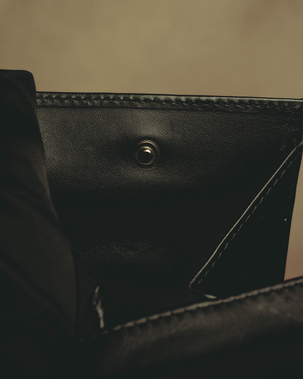 “BOTTEGA VENETA” 2010’s Intrecciato leather compact bi-fold wallet