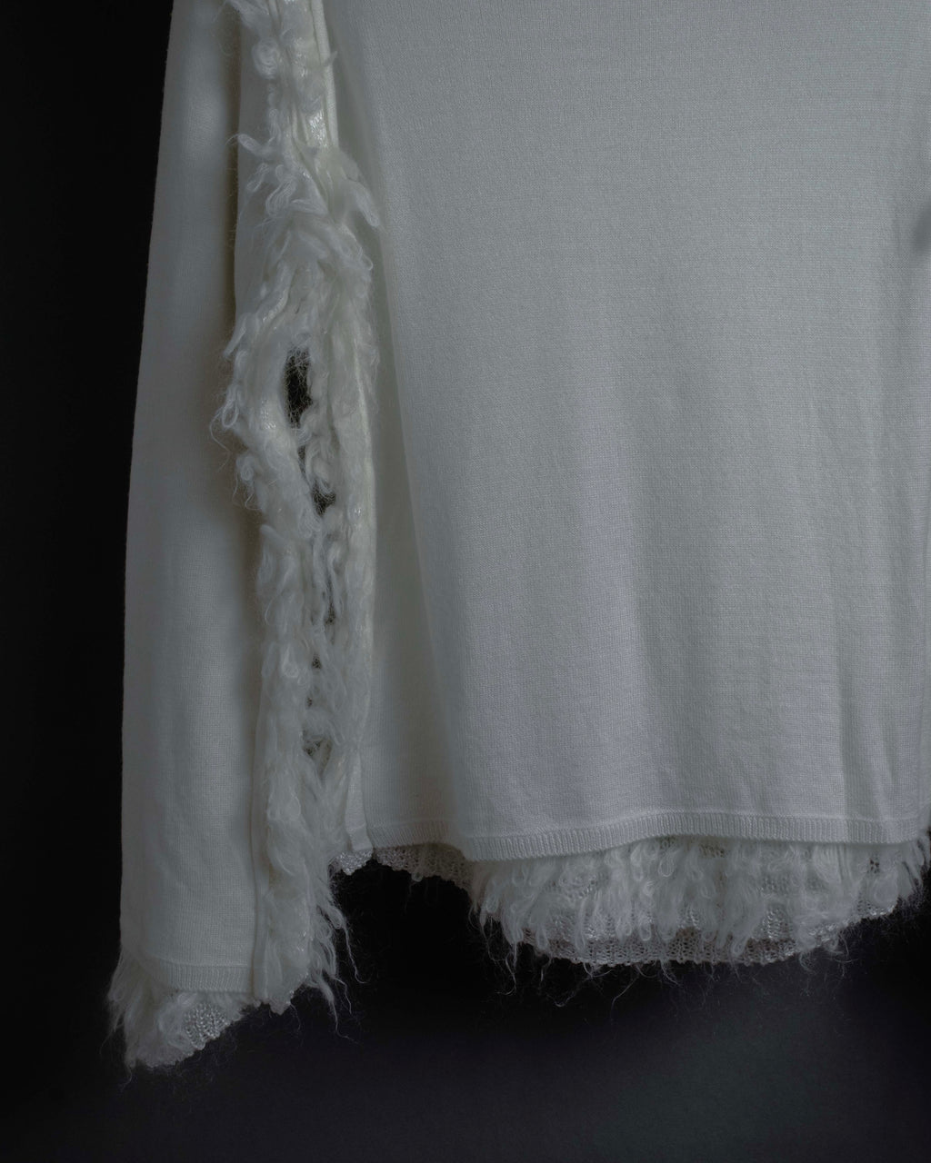 "COMME des GARCONS" 18AW layered mesh design fringe thick knit