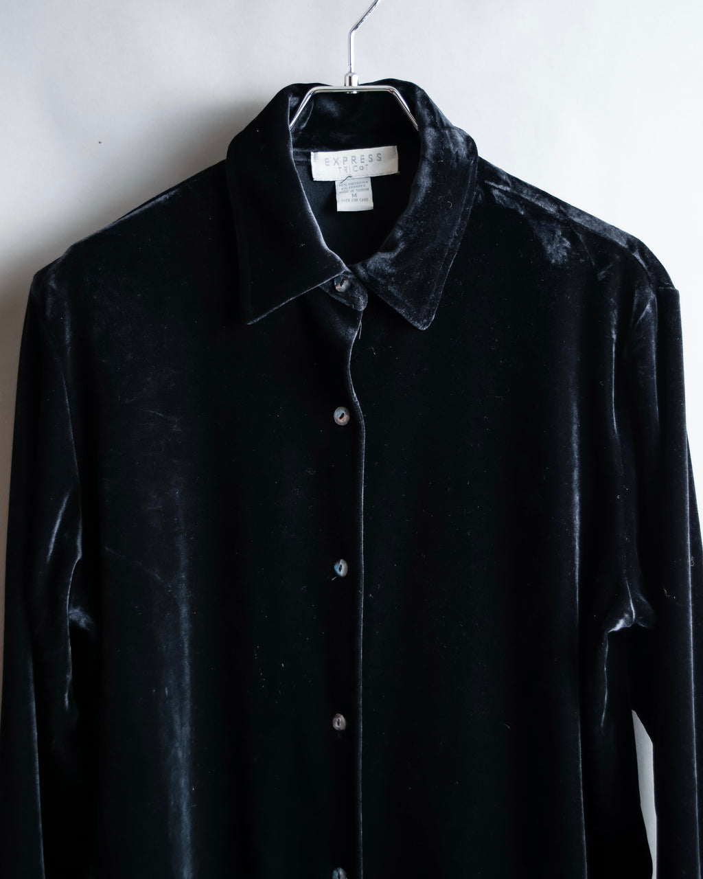 "EXPRESS" Beautiful glossy regular color velour shirt