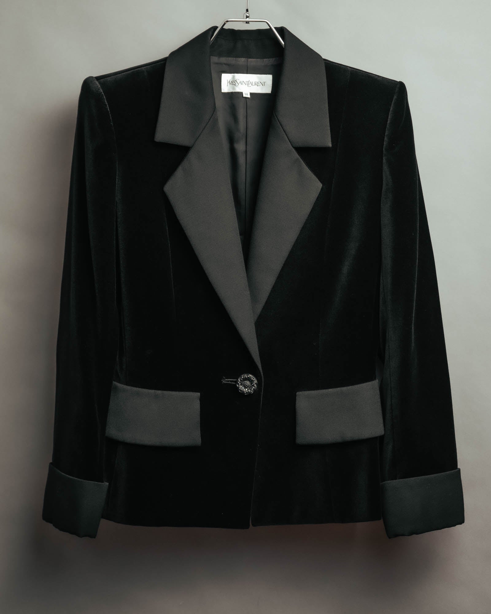 –SPECIAL– “Yves Saint Laurent” 90’s-00’s Velvet tuxedo tailored jacket