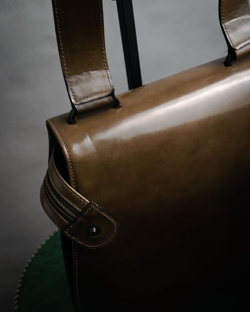 “Salvatore Ferragamo” 90’s-00’s glossy gancini shoulder bag