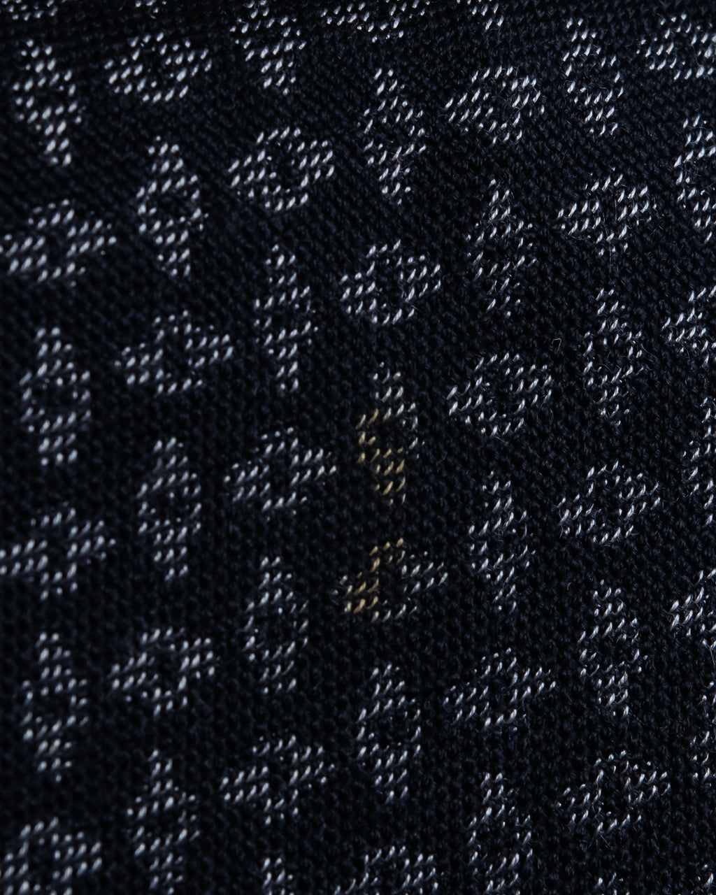 "GIORGIO ARMANI" Small pattern silk necktie