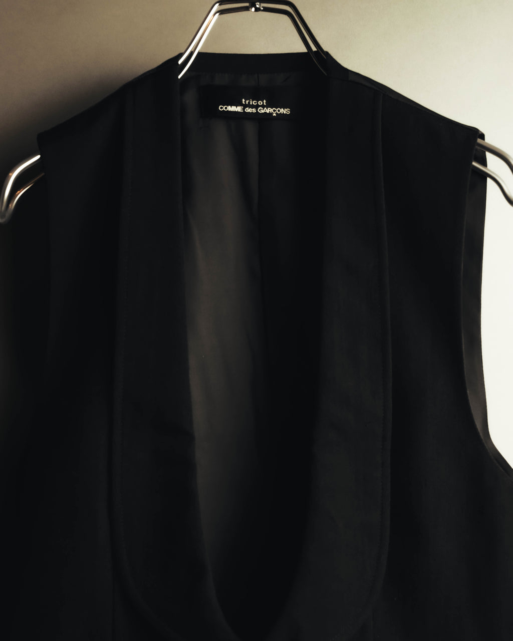 –SPECIAL– "tricot COMME des GARÇONS" 80's Tailored shawl-collar gilet