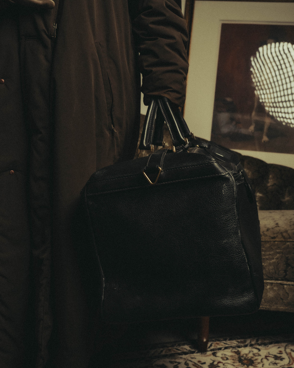 -SPECIAL- "GUCCI" 70's-80's Crest-detailed black leather two-way duffle bag