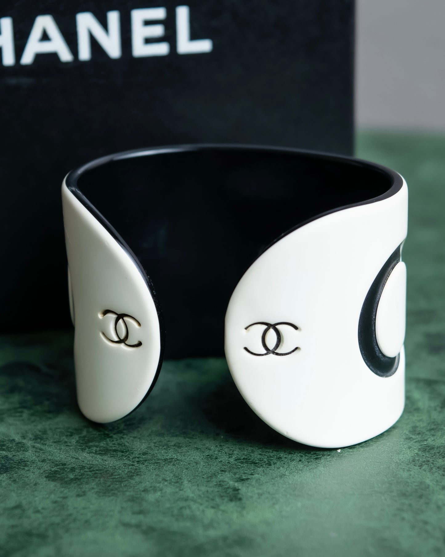 "CHANEL" COCO mark spell engraved bangle