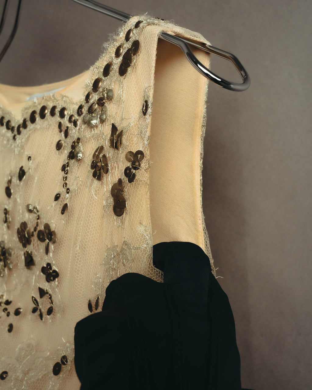 –SPECIAL– "VALENTINO" 00's-10's Embellished lace cocktail dress