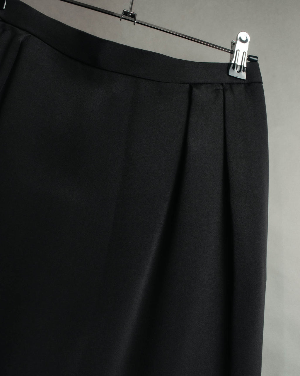-SPECIAL- “Christian Dior” 80’s silk pleated long skirt