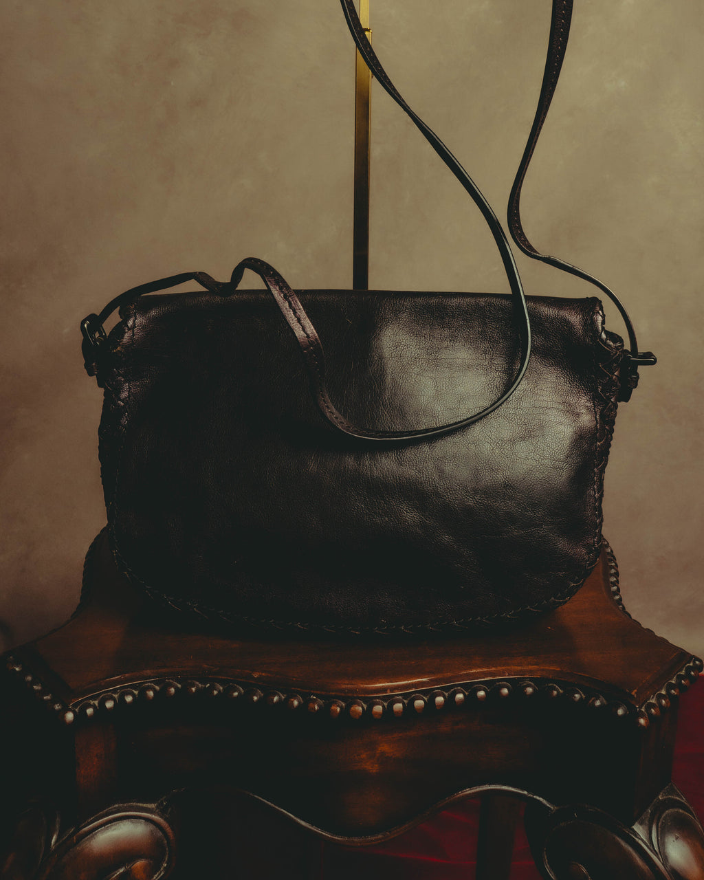 “BOTTEGA VENETA” 10’s Iridescent calfskin intrecciato trim crossbody bag