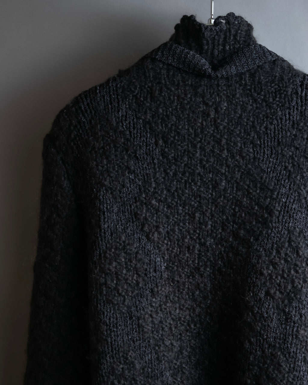 "YVES SAINT LAURENT" Ribbon design stand collar low gauge cardigan