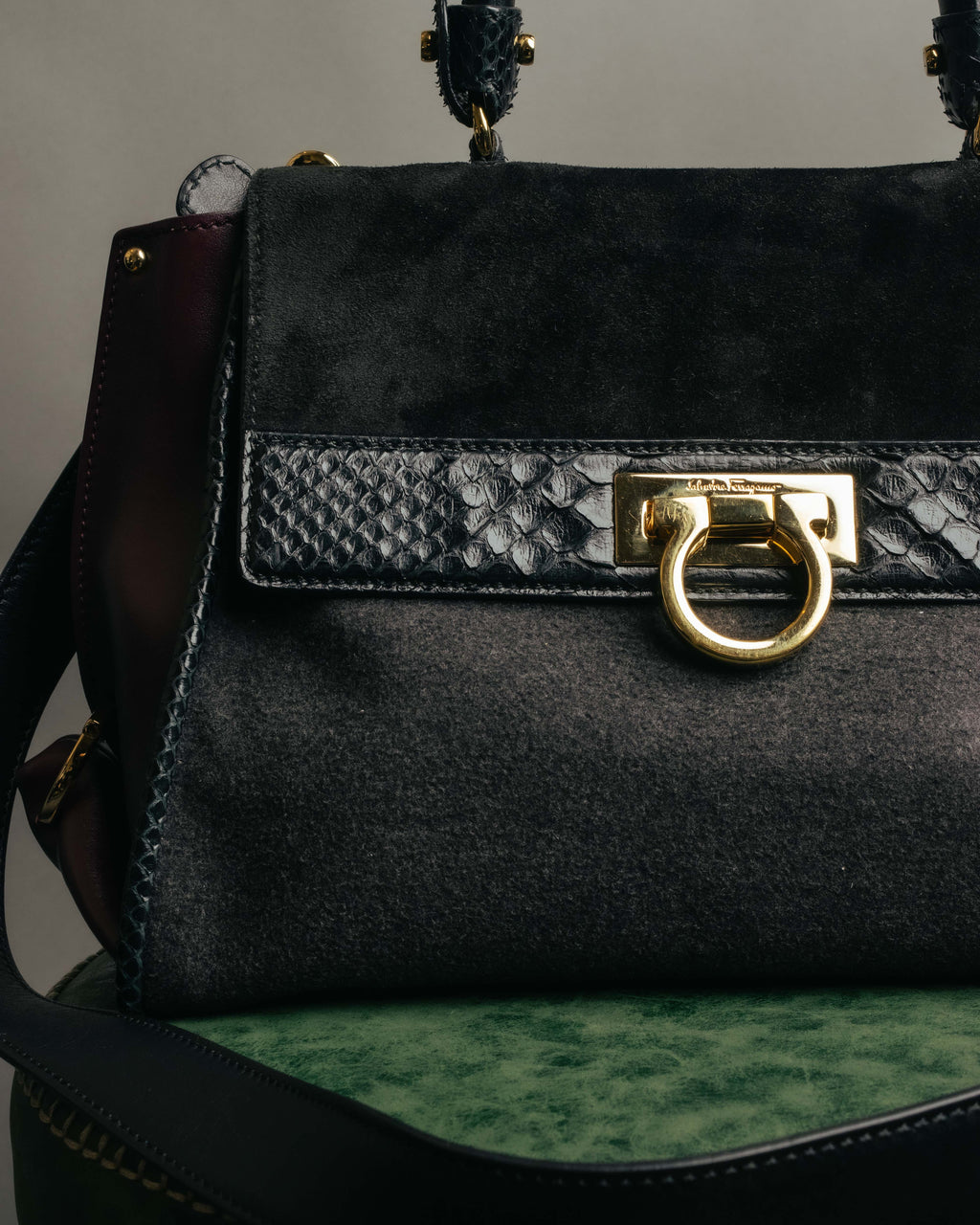 -SPECIAL- “Salvatore Ferragamo” 2019-21 Mixed material Sofia top handle bag