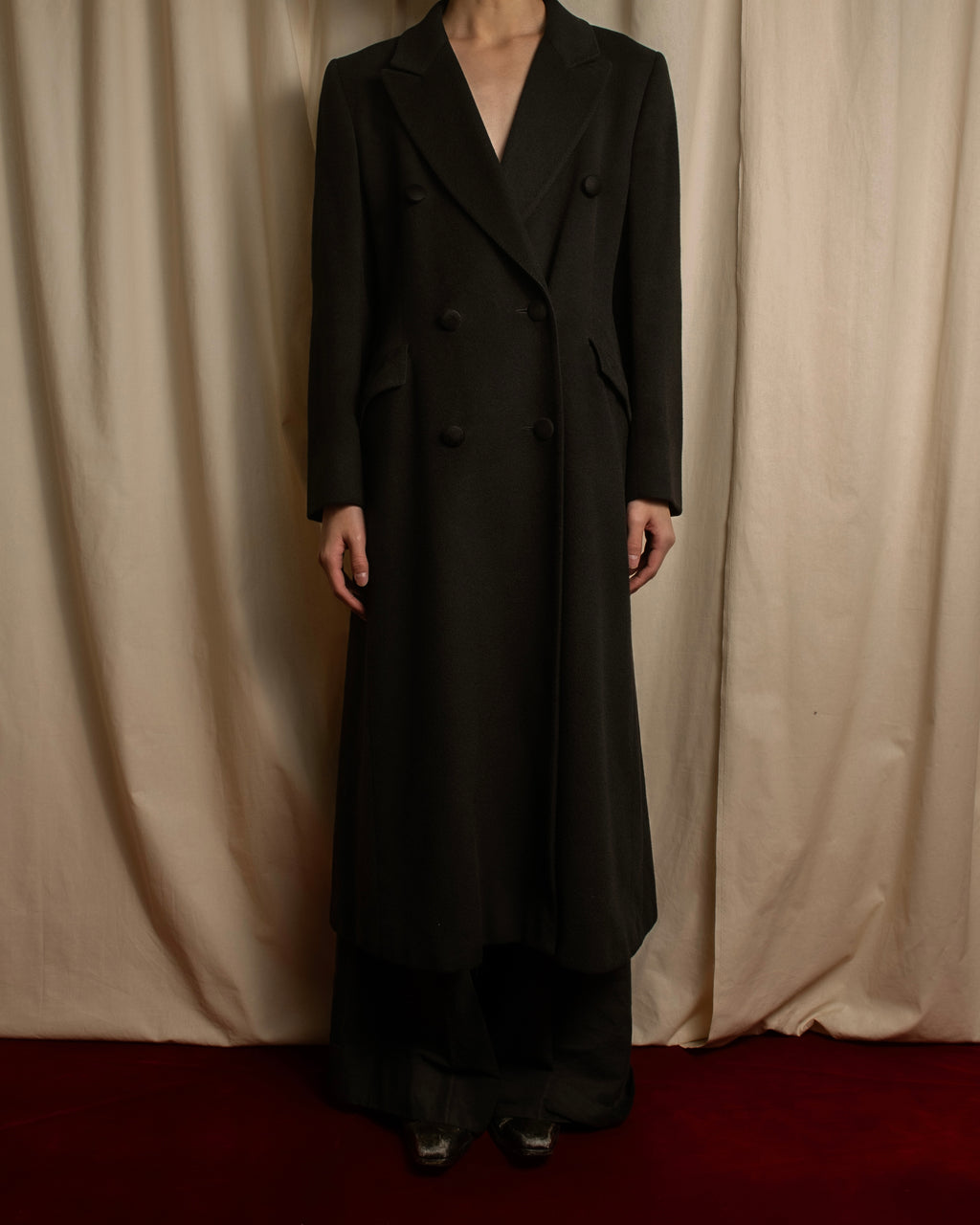 "Aquascutum" Elegantly tailored double-breasted long chester coat