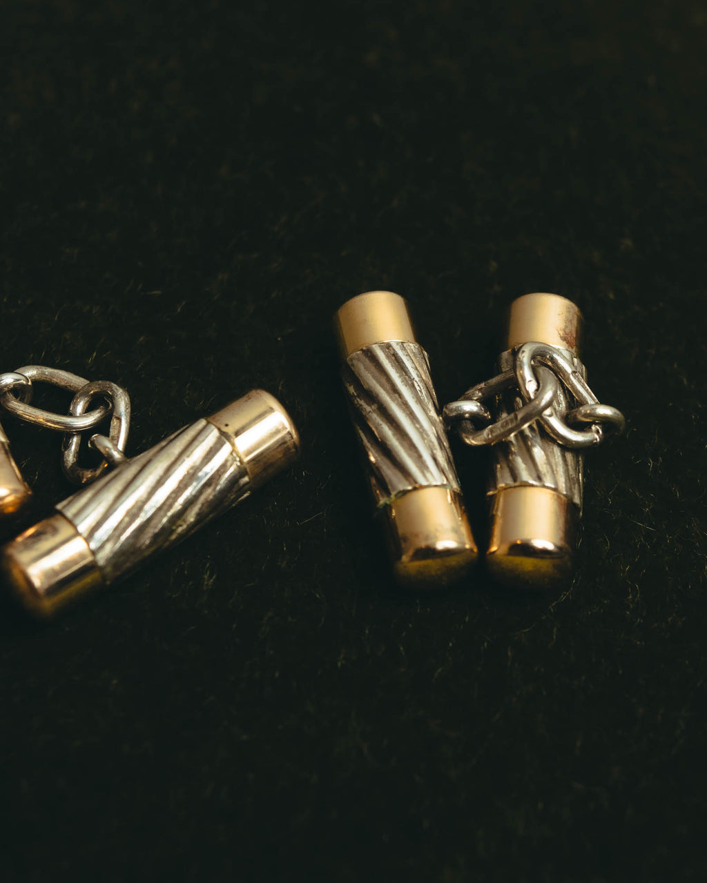 “Tiffany & Co.” 80’s-90’s Twisted bi-color chain cufflinks