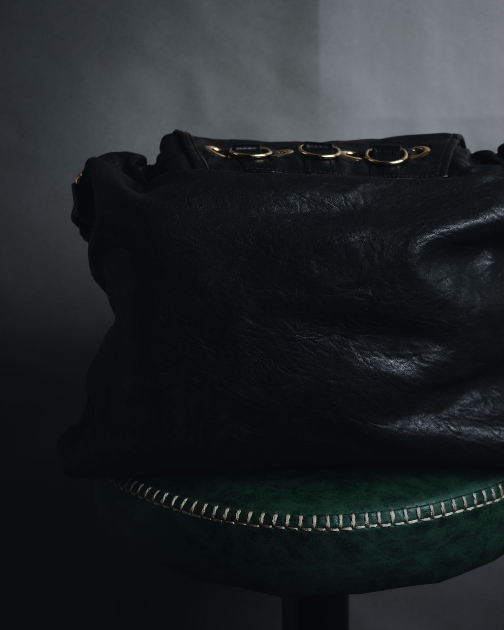 –SPECIAL– "BALENCIAGA"
2006-2010 Antique agneau leather messenger bag