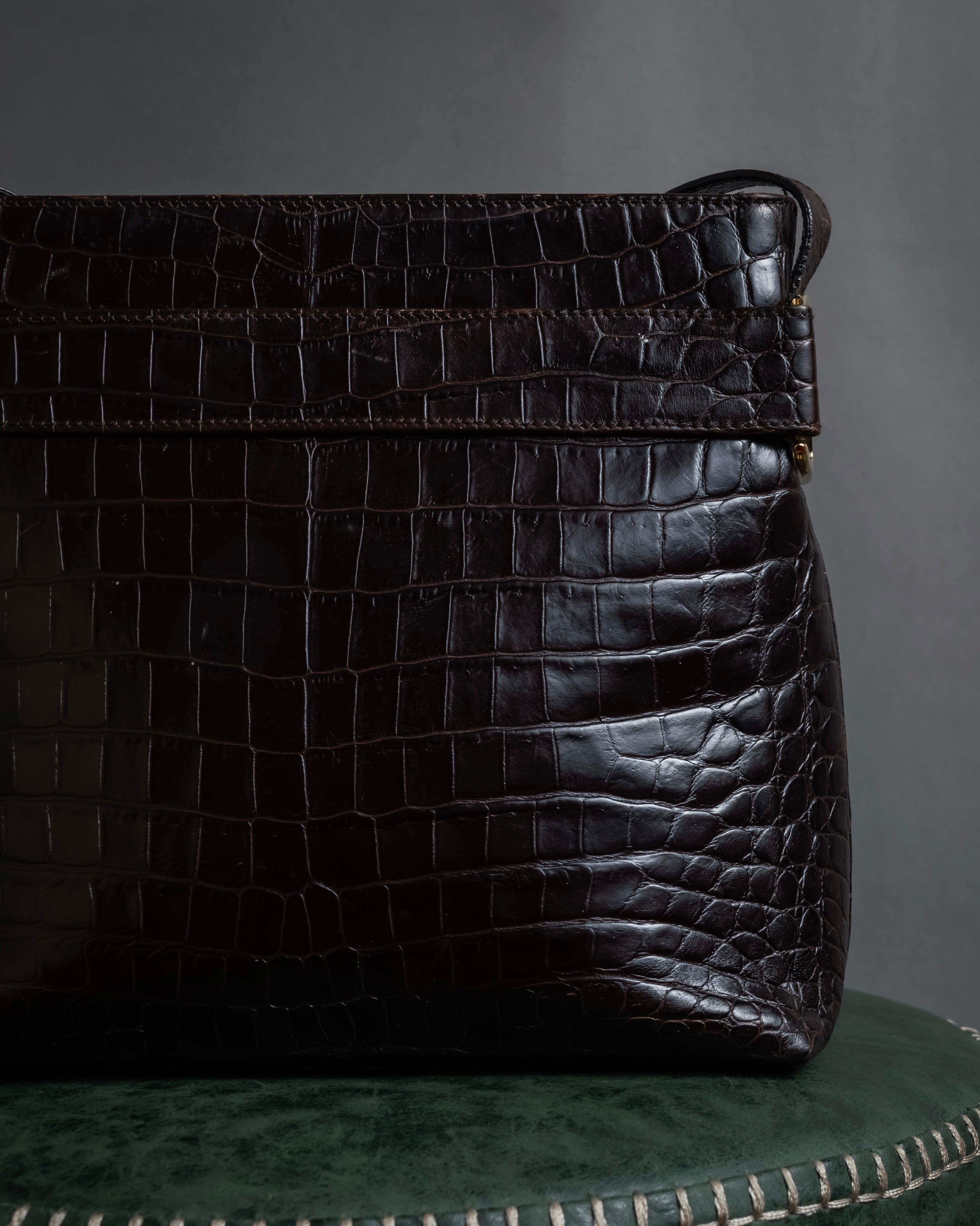 "Salvatore Ferragamo" 90’s crocodile embossed vara shoulder bag